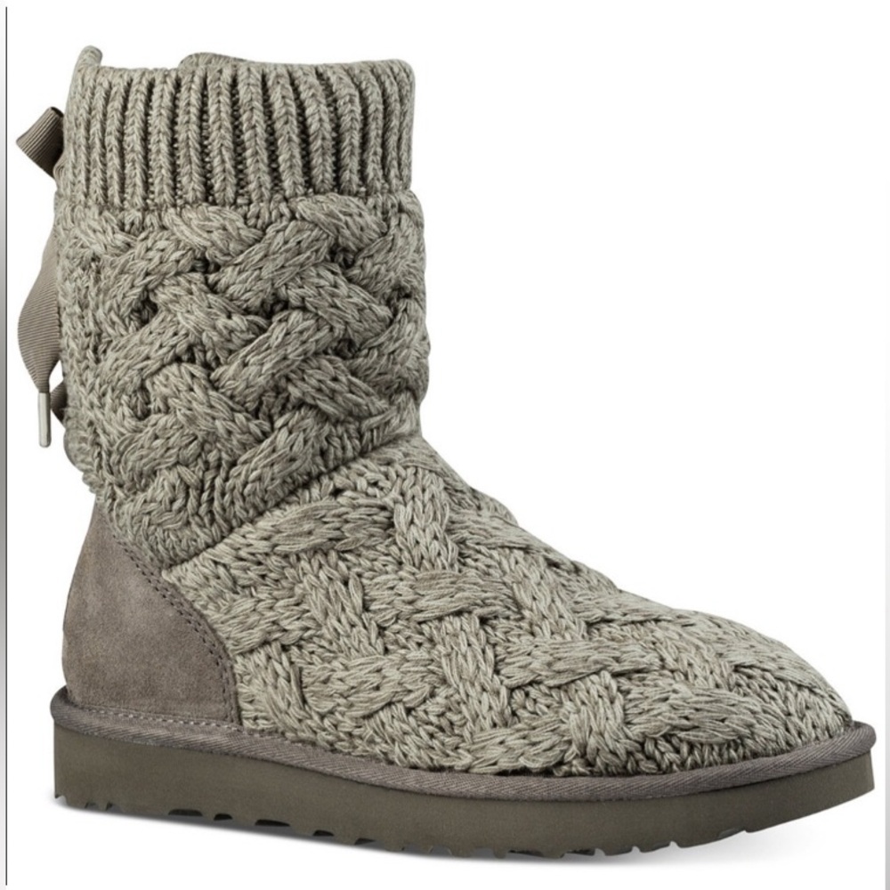 Ugg Isla Bow Boots Size 9